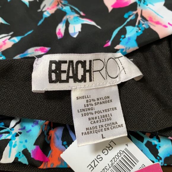 Pacsun Beach Riot Strapless Bikini Top, Size L, Flounce Bandeau Swimsuit NWT - Picture 6 of 6